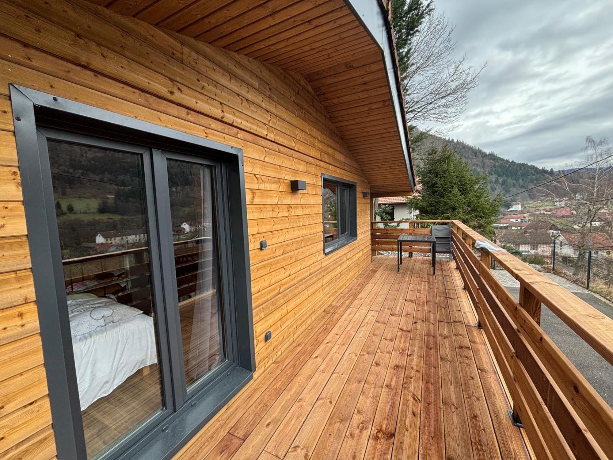 Chalet Du Faubourg & Jacuzzi, Proximite Gerardmer & La Bresse Rochesson Экстерьер фото