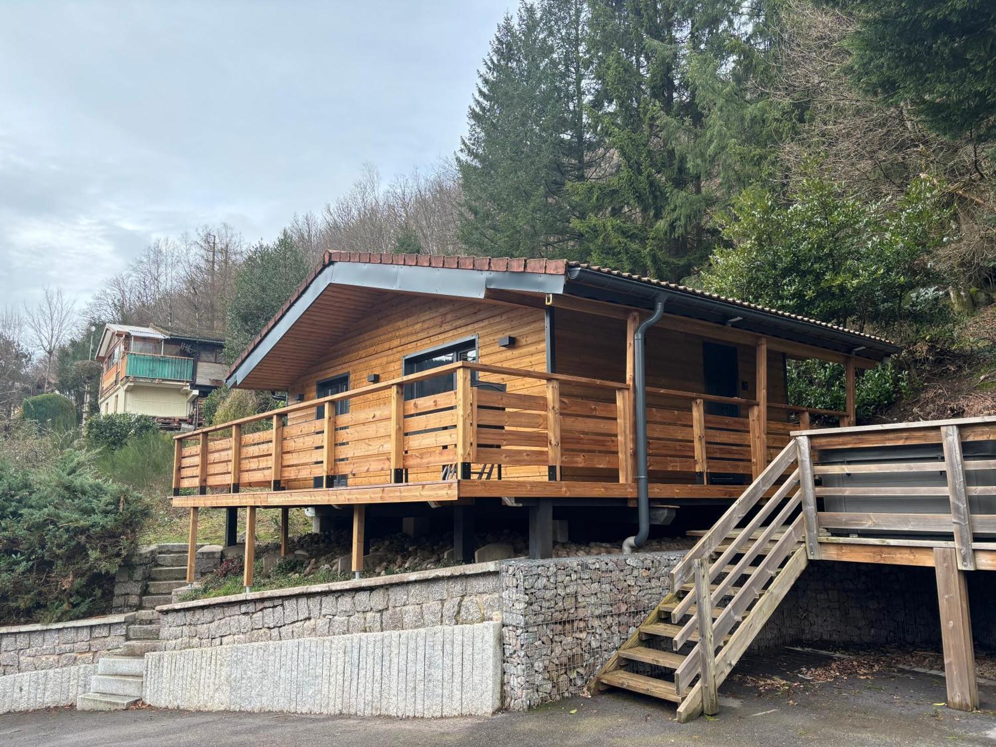 Chalet Du Faubourg & Jacuzzi, Proximite Gerardmer & La Bresse Rochesson Экстерьер фото